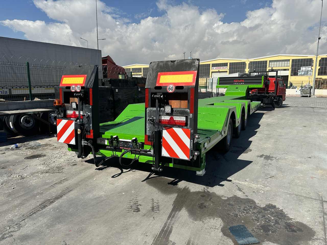 GVN Trailer 3 AXLE LOWBED WITH WHEEL RECESSES - Niska poluprikolica za prevoz: slika 5 GVN Trailer 3 AXLE LOWBED WITH WHEEL RECESSES - Niska poluprikolica za prevoz: slika 5