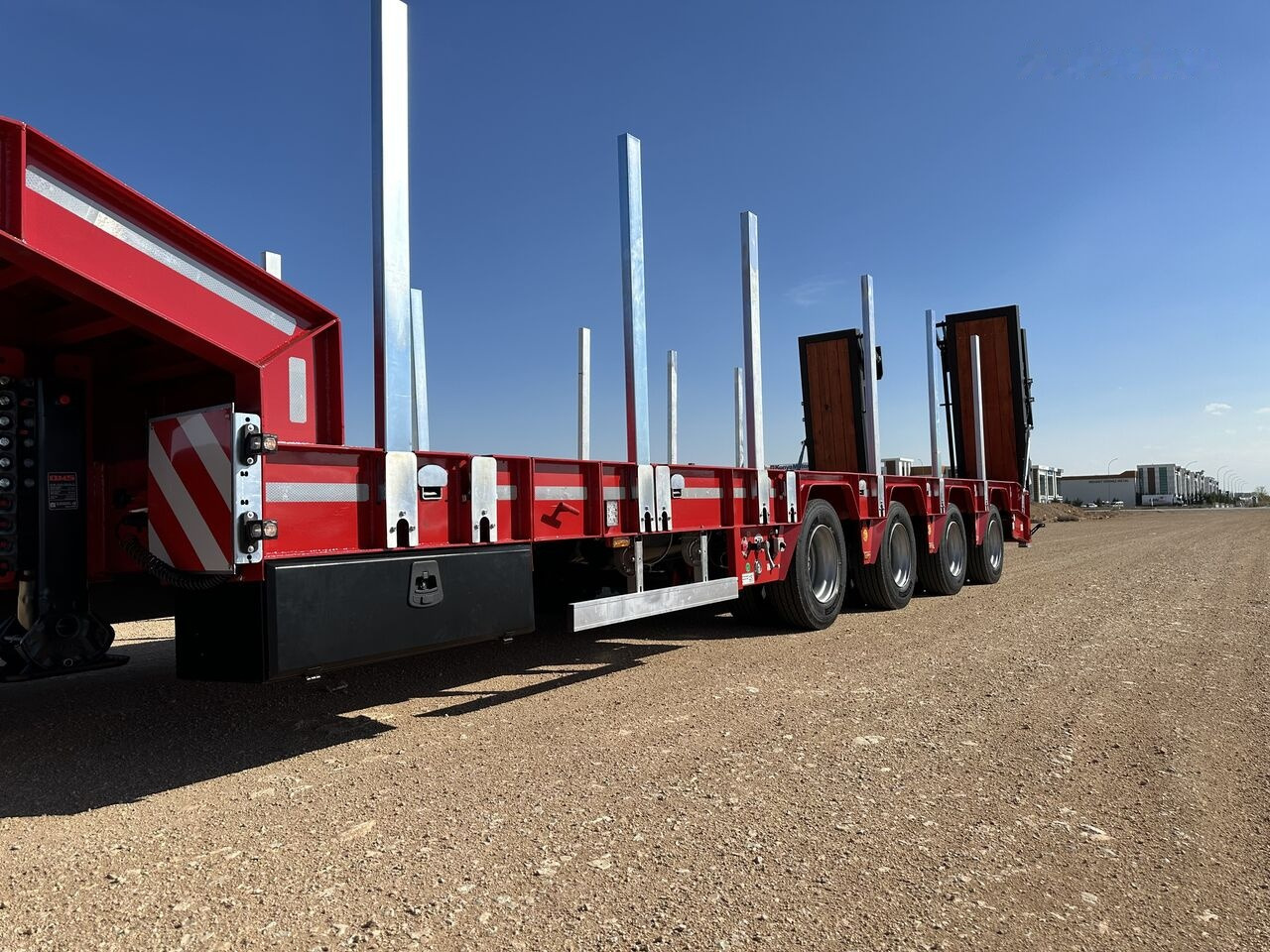 GVN Trailer 4 AXLE EXTENDABLE LOWBED - Niska poluprikolica za prevoz: slika 4 GVN Trailer 4 AXLE EXTENDABLE LOWBED - Niska poluprikolica za prevoz: slika 4