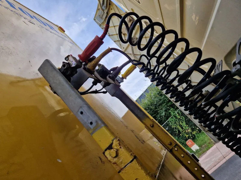 Diversen S.B.A.T. / BOS 302 GT2 / DHOLLANDIA - Poluprikolica sa zatvorenim sandukom: slika 2 Diversen S.B.A.T. / BOS 302 GT2 / DHOLLANDIA - Poluprikolica sa zatvorenim sandukom: slika 2