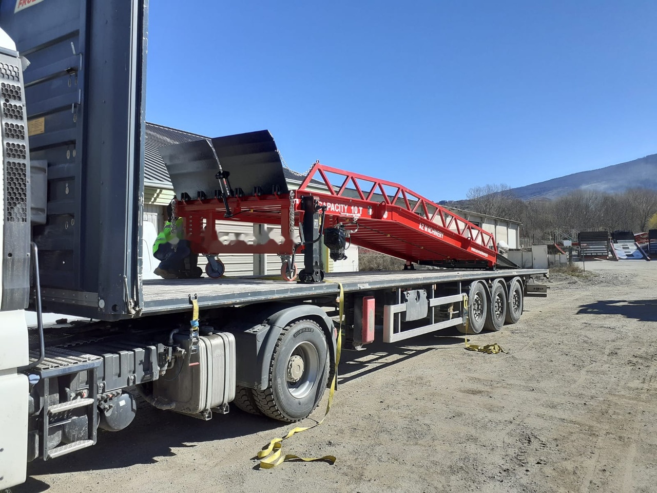 Utovarna rampa novi AZ RAMP STAR- 10T-ZR mobile loading ramp: slika 25