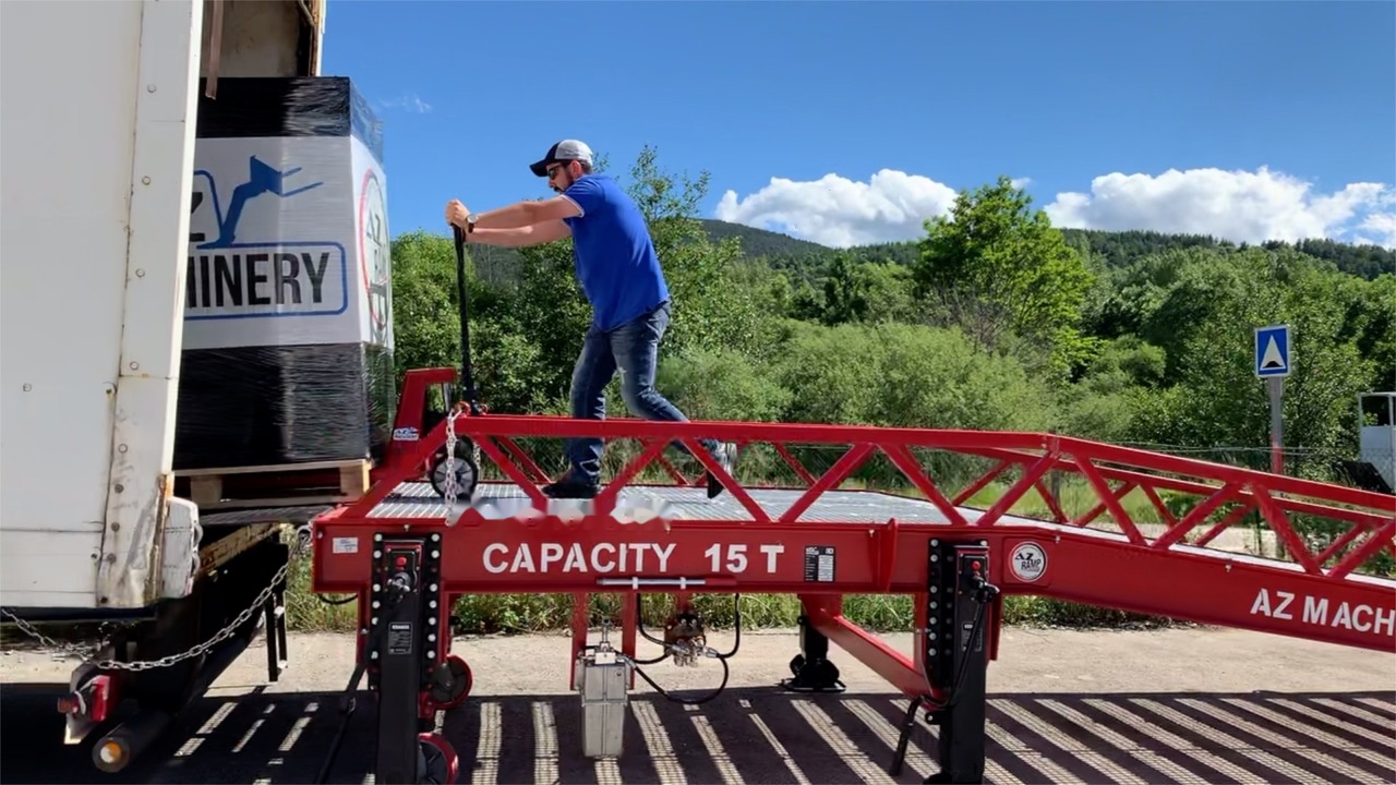 Utovarna rampa novi AZ RAMP STAR- 10T-ZR mobile loading ramp: slika 20