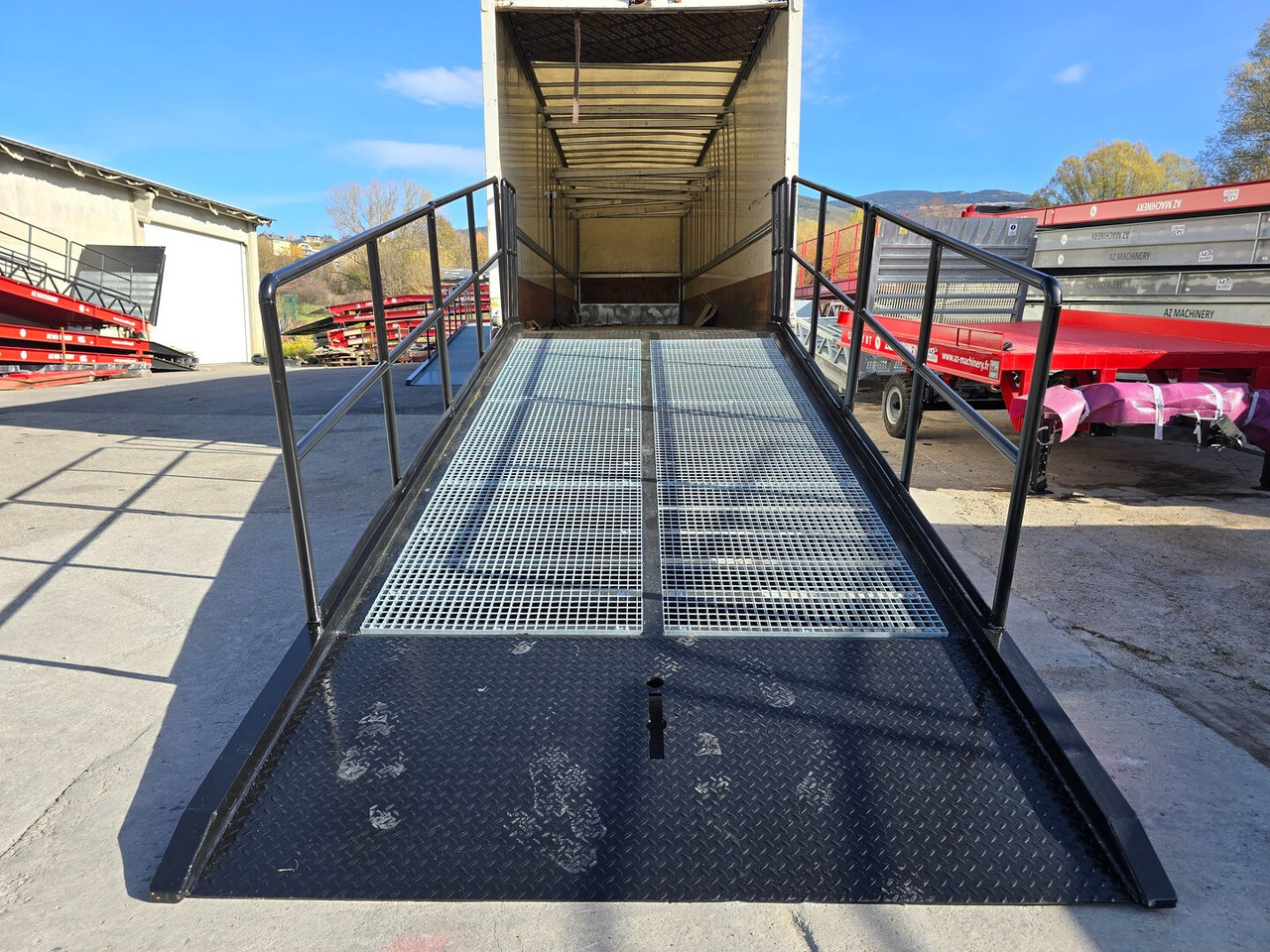 **RENTAL** AZ RAMP-PRIME XS-6 . Industrial Mobil Loading Ramp - Utovarna rampa: slika 5 **RENTAL** AZ RAMP-PRIME XS-6 . Industrial Mobil Loading Ramp - Utovarna rampa: slika 5