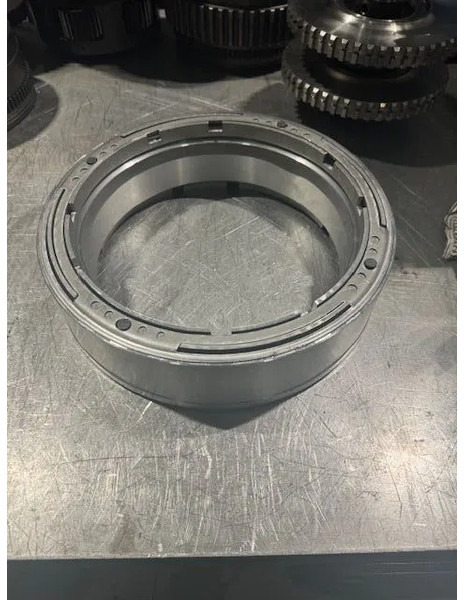 Volvo Piston B2, B3 and cylinder, PT1560, 1860, 1660, 1562, 1862, 1760,1761, 1761A, 1563, 1863, 1509, 2519, 2529, - Menjač: slika 3 Volvo Piston B2, B3 and cylinder, PT1560, 1860, 1660, 1562, 1862, 1760,1761, 1761A, 1563, 1863, 1509, 2519, 2529, - Menjač: slika 3