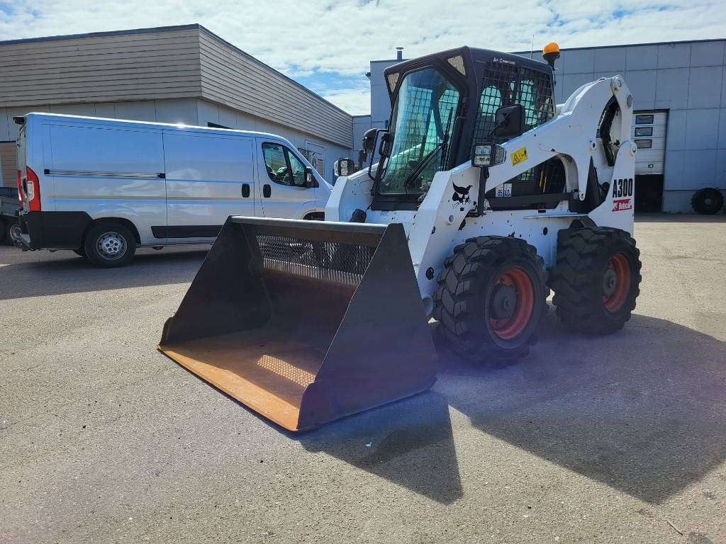 Bobcat A 300 - Mini utovarivač: slika 4 Bobcat A 300 - Mini utovarivač: slika 4