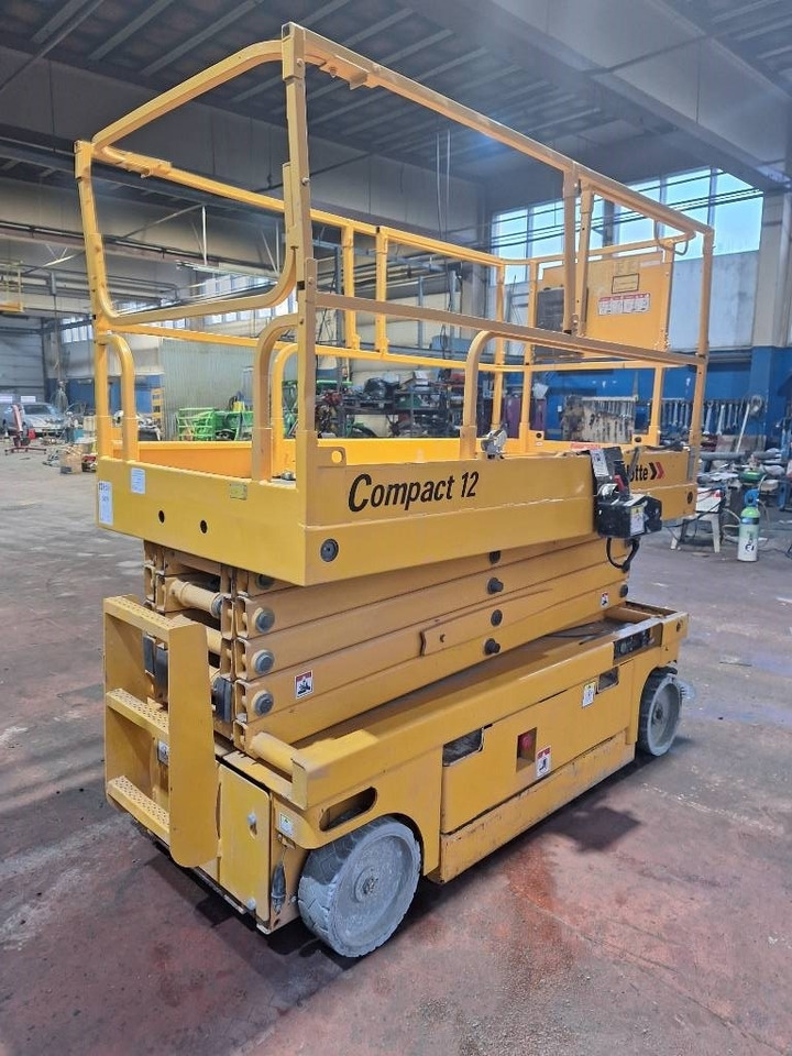 Haulotte Compact 12 - Lift u obliku makaza: slika 5 Haulotte Compact 12 - Lift u obliku makaza: slika 5