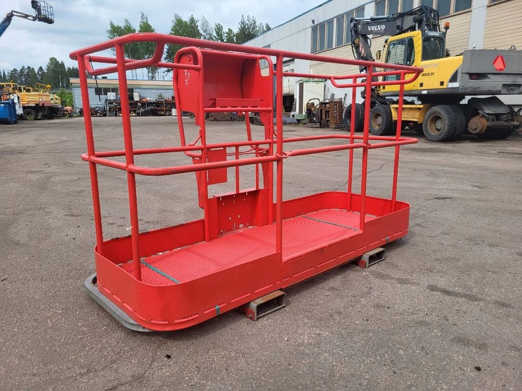 Manitou 200 ATJ kori - Jarbolna penjajuća platforma: slika 1 Manitou 200 ATJ kori - Jarbolna penjajuća platforma: slika 1