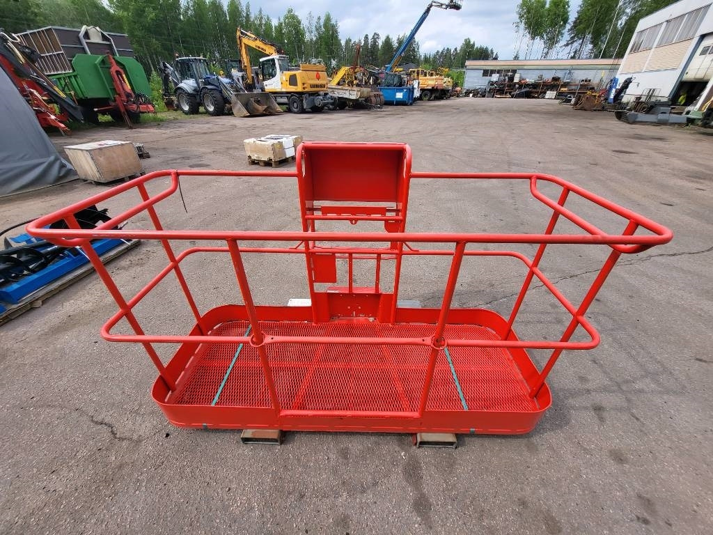 Manitou 200 ATJ kori - Jarbolna penjajuća platforma: slika 2 Manitou 200 ATJ kori - Jarbolna penjajuća platforma: slika 2