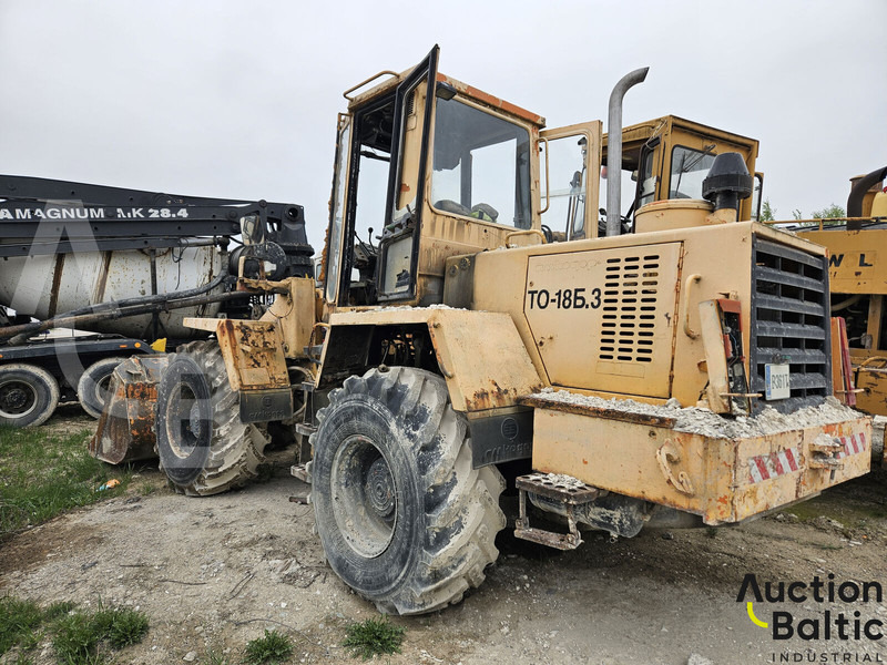 Amkodor TO-18.B3 - Utovarivač točkaš: slika 3 Amkodor TO-18.B3 - Utovarivač točkaš: slika 3