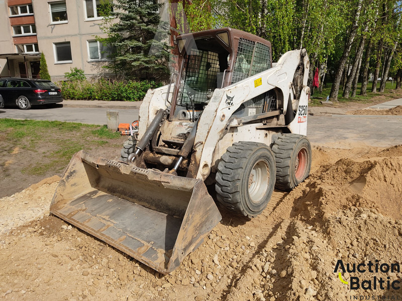 Bobcat S 250 - Mini utovarivač: slika 1 Bobcat S 250 - Mini utovarivač: slika 1