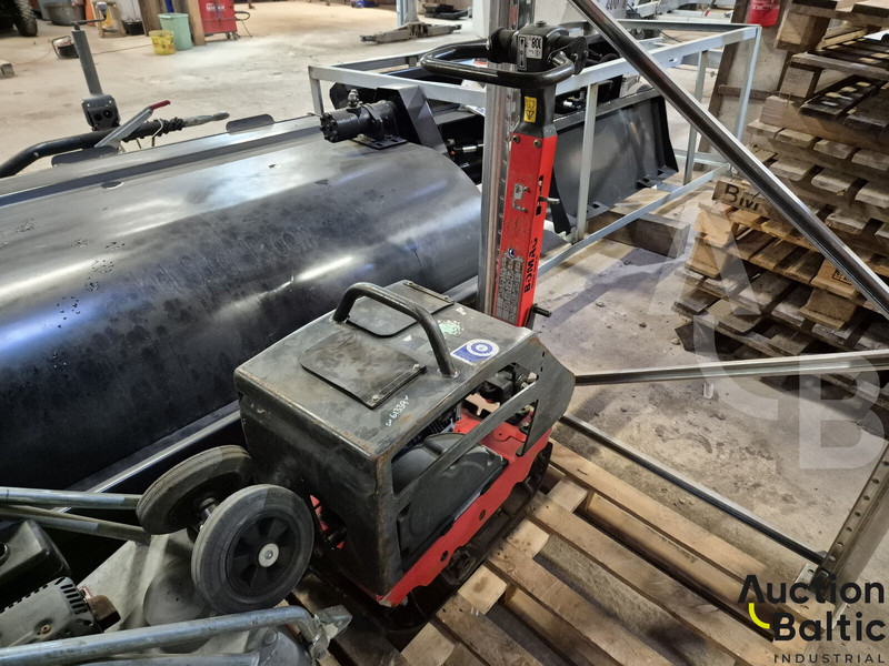 Bomag BPR 25/40 - Vibraciona ploča: slika 1 Bomag BPR 25/40 - Vibraciona ploča: slika 1