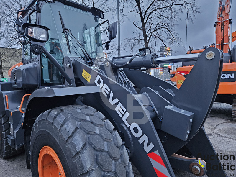 Develon DL250 - Utovarivač točkaš: slika 4 Develon DL250 - Utovarivač točkaš: slika 4
