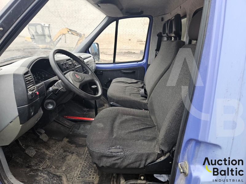 GAZ Gaz 3302 - Dostavno vozilo sa zatvorenim sandukom: slika 5 GAZ Gaz 3302 - Dostavno vozilo sa zatvorenim sandukom: slika 5