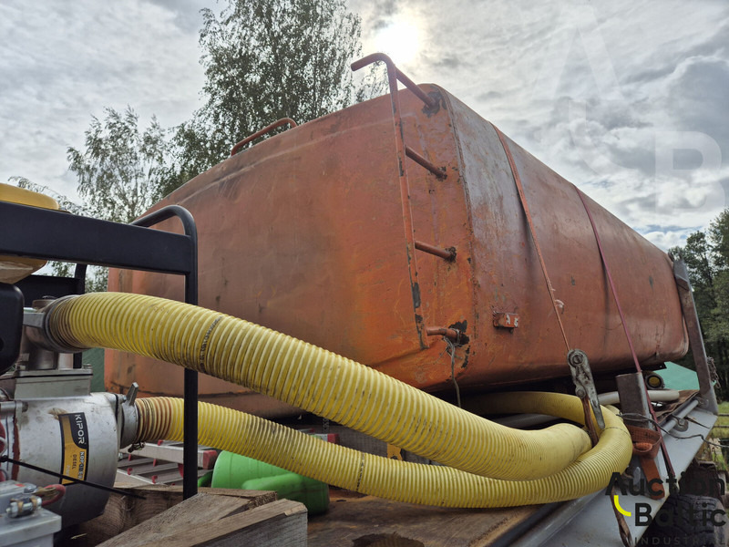 Kamion cisterna Iveco 260-34: slika 11 Kamion cisterna Iveco 260-34: slika 11