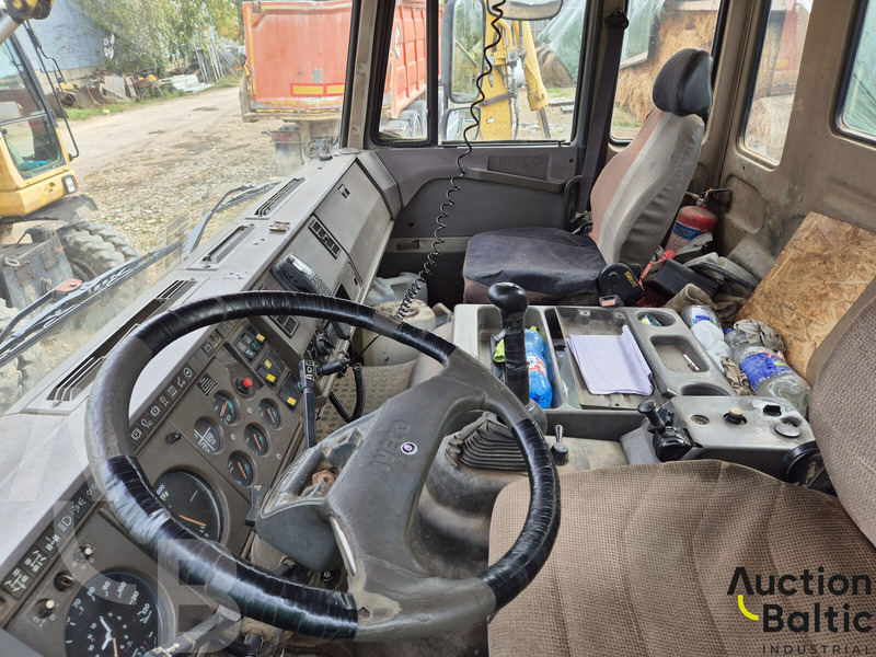 Kamion cisterna Iveco 260-34: slika 6 Kamion cisterna Iveco 260-34: slika 6