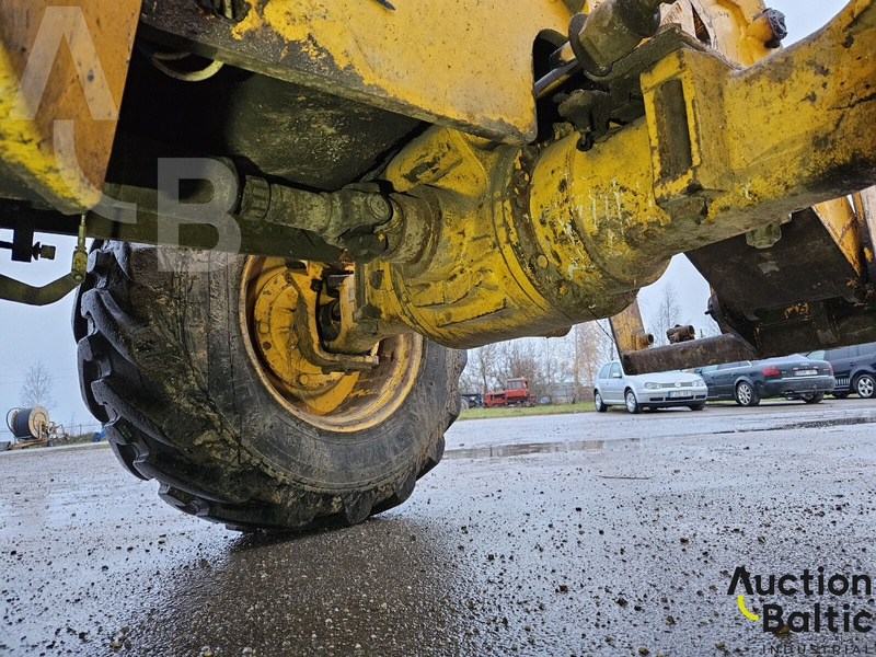 Teleskopski upravljač JCB 530: slika 16