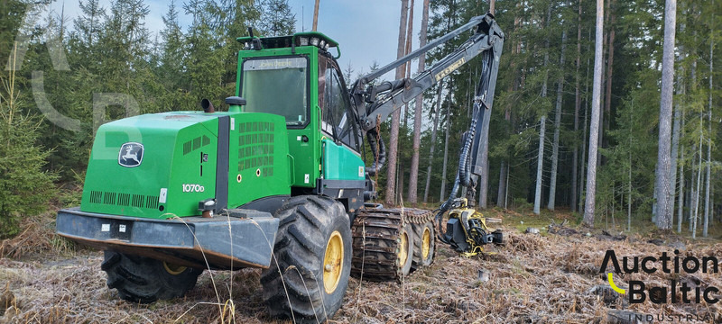 John Deere 1070 D - Kombajn: slika 1 John Deere 1070 D - Kombajn: slika 1