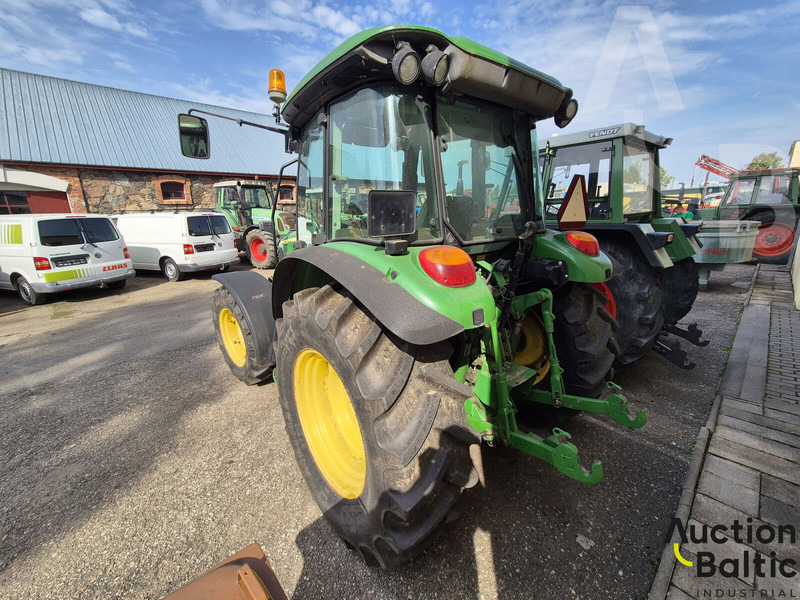 John Deere 5820 - Traktor: slika 4 John Deere 5820 - Traktor: slika 4
