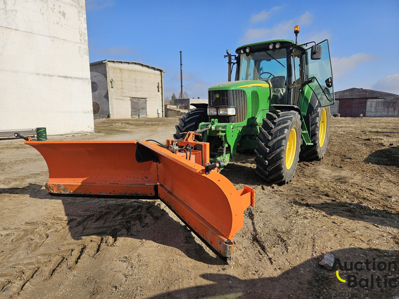 John Deere 6820 - Traktor: slika 1 John Deere 6820 - Traktor: slika 1