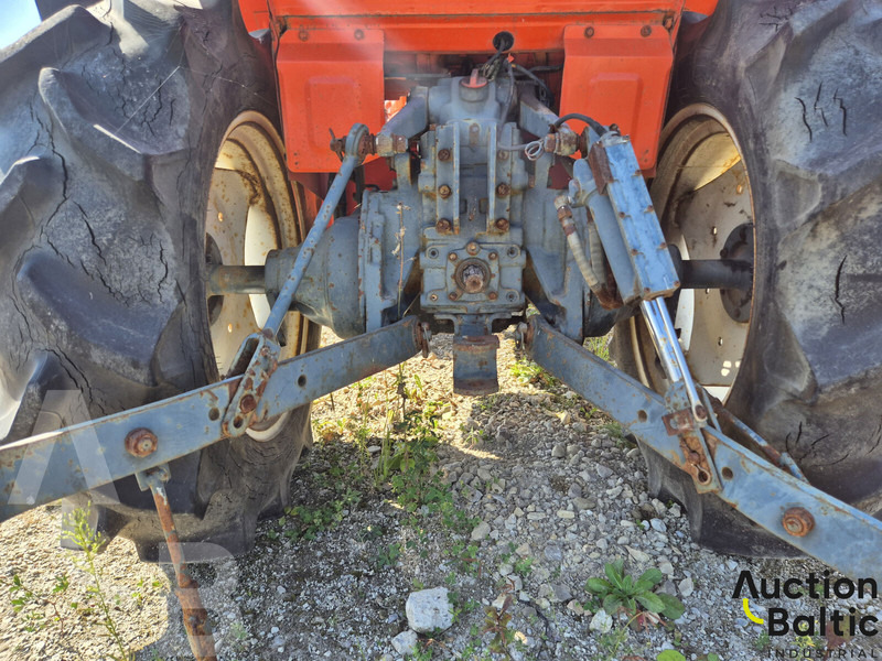 Traktor Kubota L1-205D: slika 7