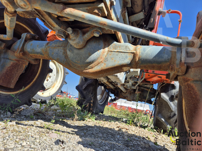 Traktor Kubota L1-205D: slika 8