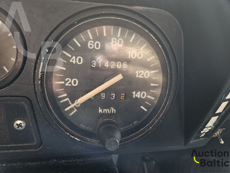 Land Rover Defender 90 - SUVSUV: slika 5 Land Rover Defender 90 - SUVSUV: slika 5