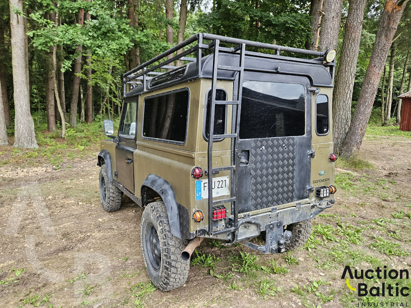Land Rover Defender 90 - SUVSUV: slika 3 Land Rover Defender 90 - SUVSUV: slika 3