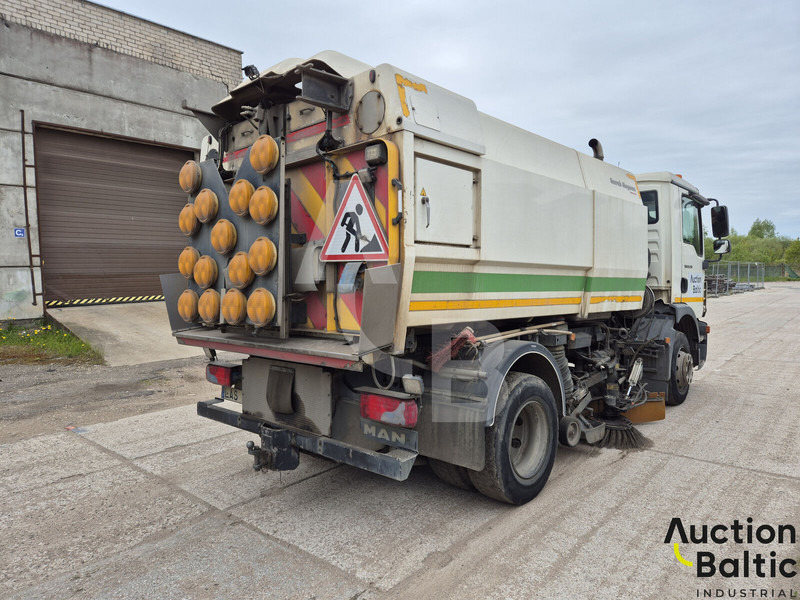 MAN TGM15.250 4X2 BL - Autočistilica: slika 3 MAN TGM15.250 4X2 BL - Autočistilica: slika 3