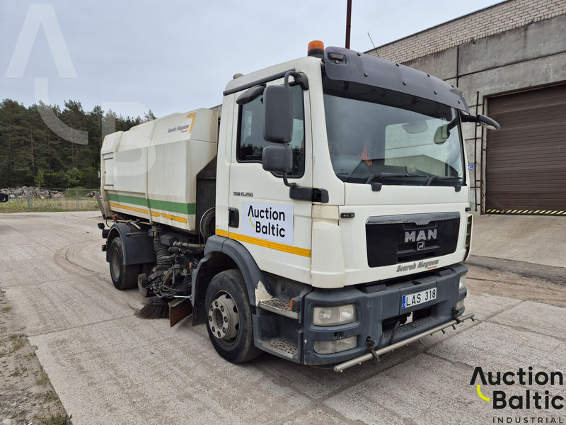 MAN TGM15.250 4X2 BL - Autočistilica: slika 2 MAN TGM15.250 4X2 BL - Autočistilica: slika 2