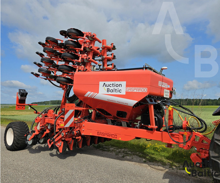 Maschio Giganten 600 33 RO - Kombinovana mašina za setvu: slika 1 Maschio Giganten 600 33 RO - Kombinovana mašina za setvu: slika 1