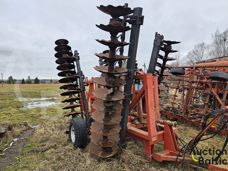 Massey Ferguson Ferguson - Tanjirača: slika 5 Massey Ferguson Ferguson - Tanjirača: slika 5