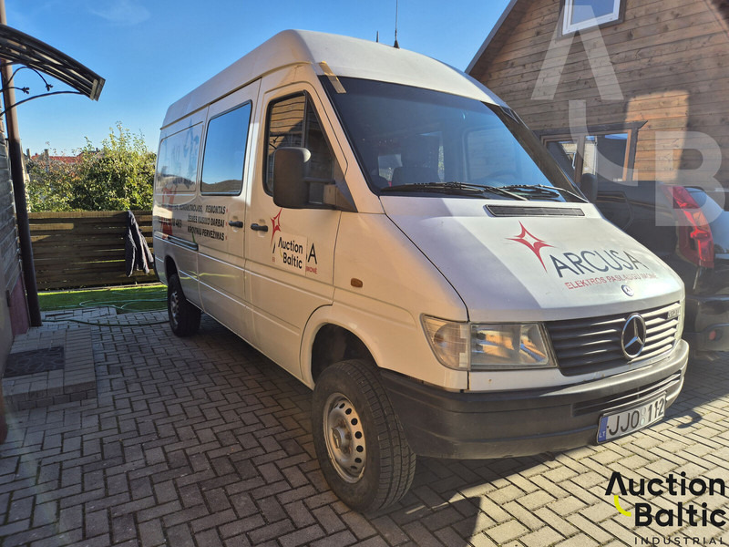 Mercedes-Benz 300-serie 312 D - Furgon: slika 2 Mercedes-Benz 300-serie 312 D - Furgon: slika 2