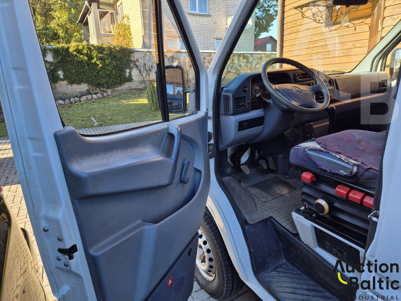 Mercedes-Benz 300-serie 312 D - Furgon: slika 5 Mercedes-Benz 300-serie 312 D - Furgon: slika 5