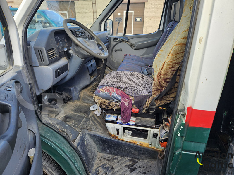 Mercedes-Benz 408 - Dostavno vozilo sa otvorenom sandukom: slika 4 Mercedes-Benz 408 - Dostavno vozilo sa otvorenom sandukom: slika 4