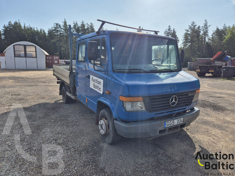 Mercedes-Benz 614D - Kamion sa tovarnim sandukom: slika 2 Mercedes-Benz 614D - Kamion sa tovarnim sandukom: slika 2