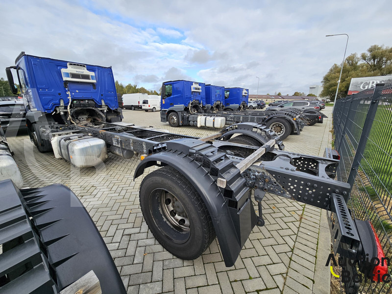 Mercedes-Benz Actros 1843 - Kamion sa golom šasijom i zatvorenom kabinom: slika 3 Mercedes-Benz Actros 1843 - Kamion sa golom šasijom i zatvorenom kabinom: slika 3