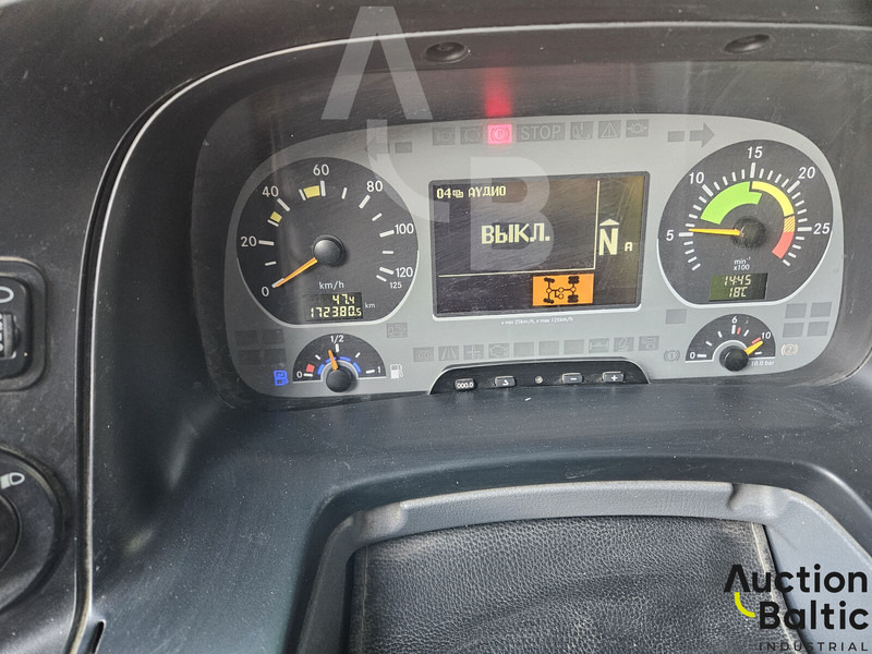 Istovarivač, Kamion sa dizalicom Mercedes-Benz Actros 1844: slika 20