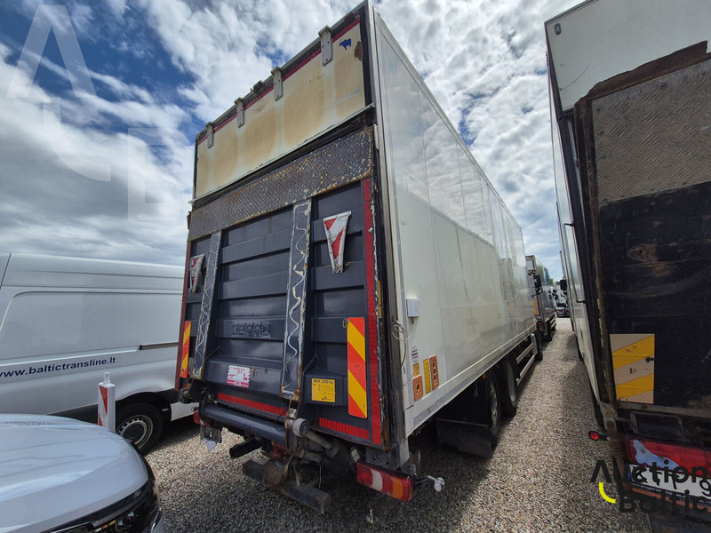 Mercedes-Benz Actros 2551 - Kamion sa zatvorenim sandukom: slika 3 Mercedes-Benz Actros 2551 - Kamion sa zatvorenim sandukom: slika 3