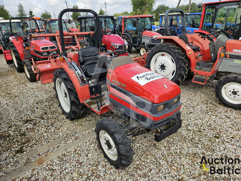 Mitsubishi MT200 - Traktor: slika 2 Mitsubishi MT200 - Traktor: slika 2