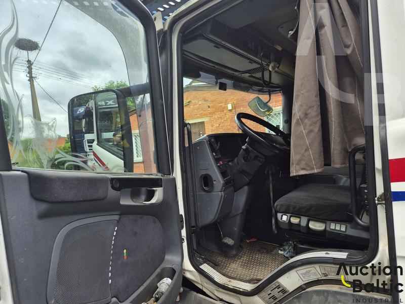 Scania P 380 - Kamion za prevoz automobila: slika 5 Scania P 380 - Kamion za prevoz automobila: slika 5