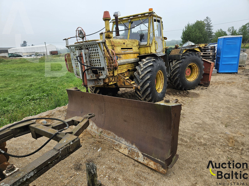 T-157K - Traktor: slika 1 T-157K - Traktor: slika 1