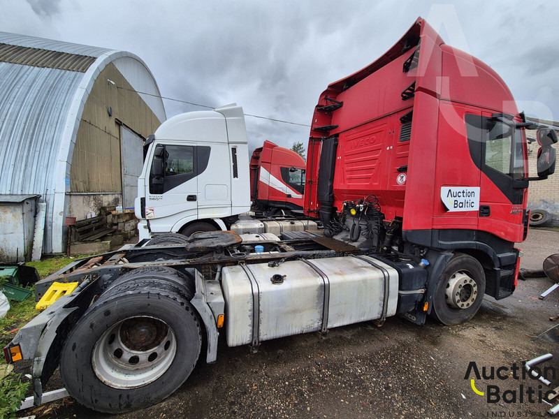 Iveco AS 440 T/P - Tegljač: slika 2 Iveco AS 440 T/P - Tegljač: slika 2