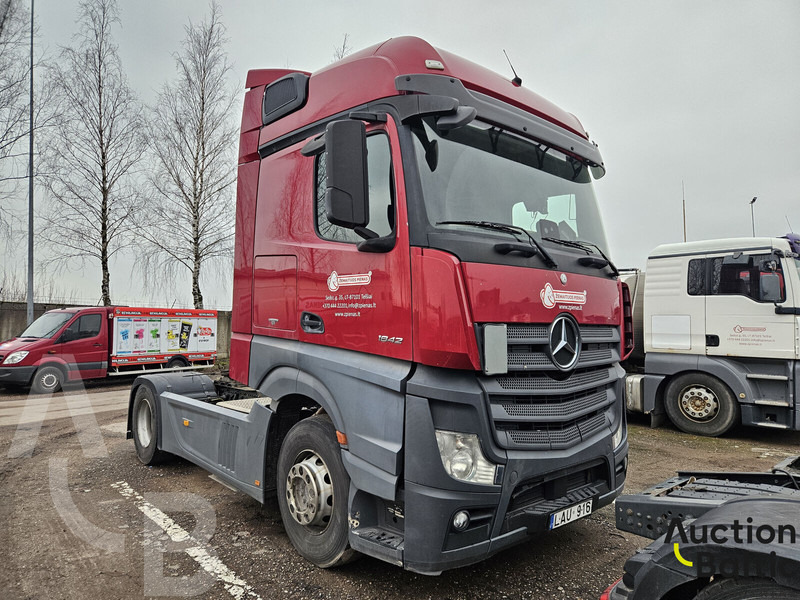 Mercedes-Benz Actros 1842 - Tegljač: slika 2 Mercedes-Benz Actros 1842 - Tegljač: slika 2