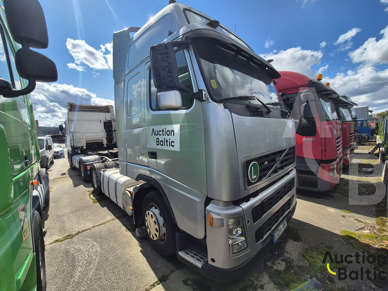 Volvo FH12 - Tegljač: slika 2 Volvo FH12 - Tegljač: slika 2