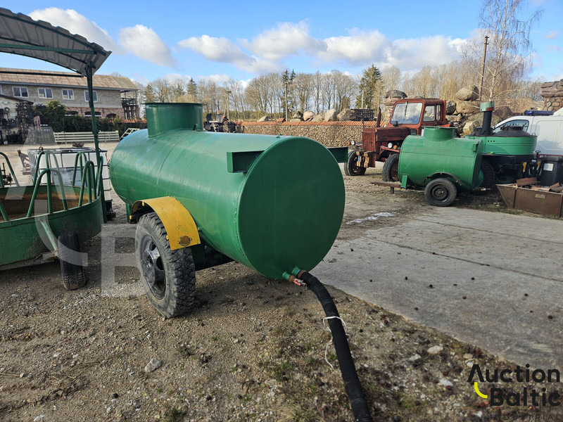 Trailer with tank - Prikolica cisterna: slika 1 Trailer with tank - Prikolica cisterna: slika 1