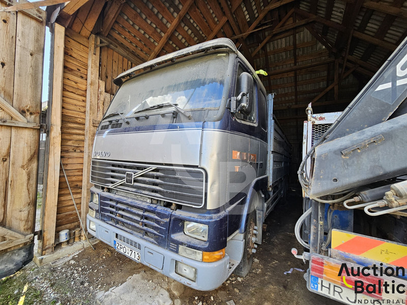 Volvo FH12 - Kamion sa tovarnim sandukom: slika 1 Volvo FH12 - Kamion sa tovarnim sandukom: slika 1