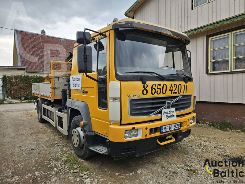 Volvo FL6 250 - Kamion sa tovarnim sandukom, Kamion sa dizalicom: slika 2 Volvo FL6 250 - Kamion sa tovarnim sandukom, Kamion sa dizalicom: slika 2