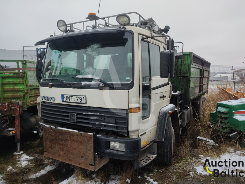 Volvo FL618 - Istovarivač, Kamion sa dizalicom: slika 1 Volvo FL618 - Istovarivač, Kamion sa dizalicom: slika 1