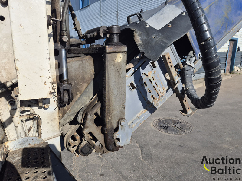 Mašina za asfalt Wirtgen W50DC: slika 16 Mašina za asfalt Wirtgen W50DC: slika 16