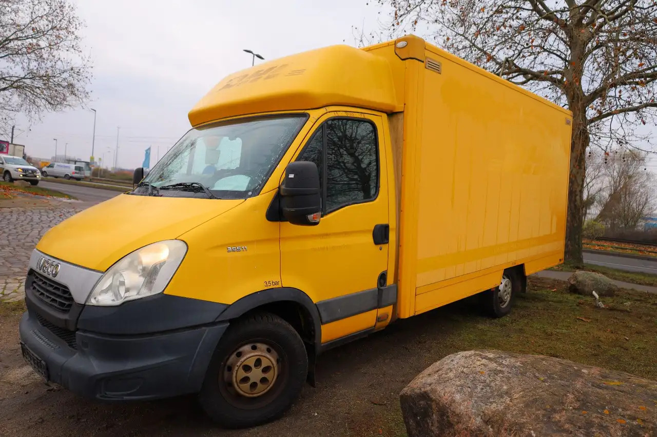 Iveco Daily/ Regalsystem/Luftfeder/1. Hand - Dostavno vozilo sa zatvorenim sandukom: slika 2 Iveco Daily/ Regalsystem/Luftfeder/1. Hand - Dostavno vozilo sa zatvorenim sandukom: slika 2