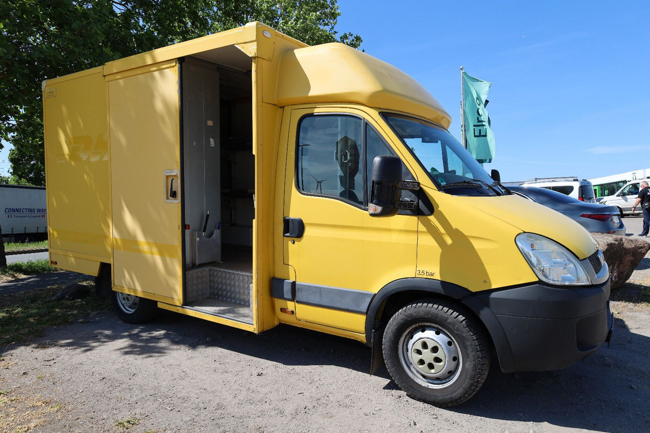 Iveco Daily/ Regalsystem/Luftfeder/KURZ - Dostavno vozilo sa zatvorenim sandukom: slika 5 Iveco Daily/ Regalsystem/Luftfeder/KURZ - Dostavno vozilo sa zatvorenim sandukom: slika 5